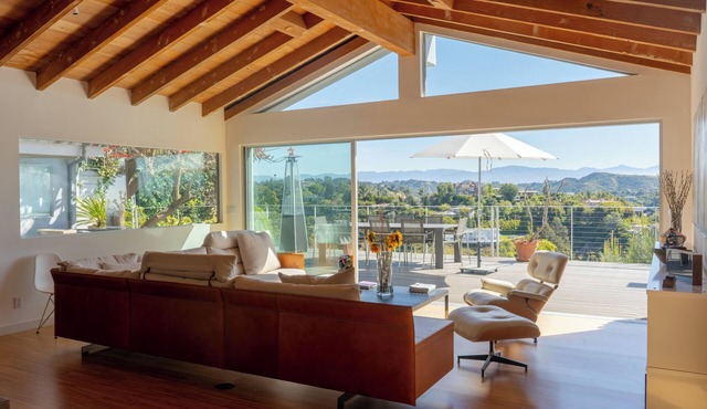 Privat modern Bel air near UCLA and Beverly Hills stunning 360° panoramic Views!