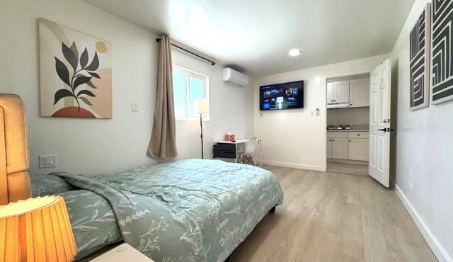 Private 2BR+2BA w/kitchen,Everything is for exclusive use, WiFi, AC, Smart TV.