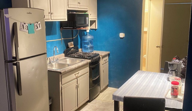 Private 2BR Condo 7 Mins From Border-crossing Station