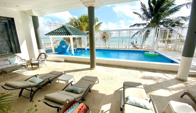PRIVATE BEACH HOUSE FOR BIG FAMILIES 7BR (Sleeps 20) Cancun, Punta Sam
