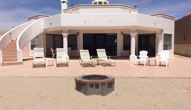 Private Beachfront Home in Las Conchas