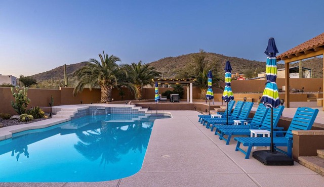 Private Desert Retreat w Heated Pool Spa Mountain Views