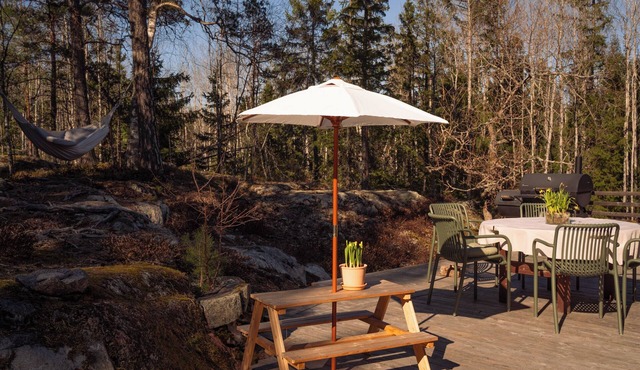Private Family Cottage 5 min Walk from Beach
