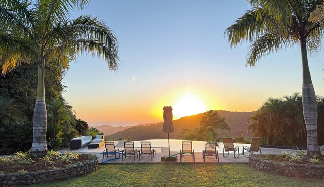Private family compound! Oceanview mountaintop 5-bedroom villa . in Samara