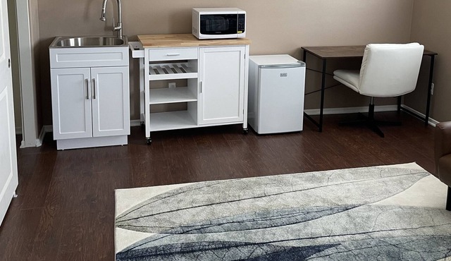 Private guest suite