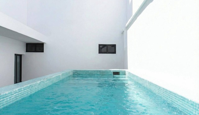 Private Pool Apartment by the Malecón