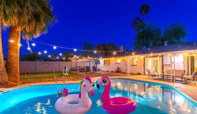 Private, Sunshine Oasis! Heated Pool | Mini Golf