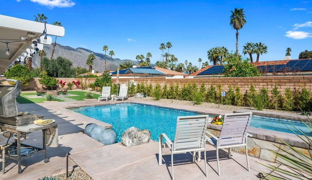 PS Avery: Desirable South End (Less Wind) 3BD Home With Style and Charm!