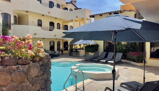 Puerto Nuevo Surf Casita las Palmas 1 BR with pool