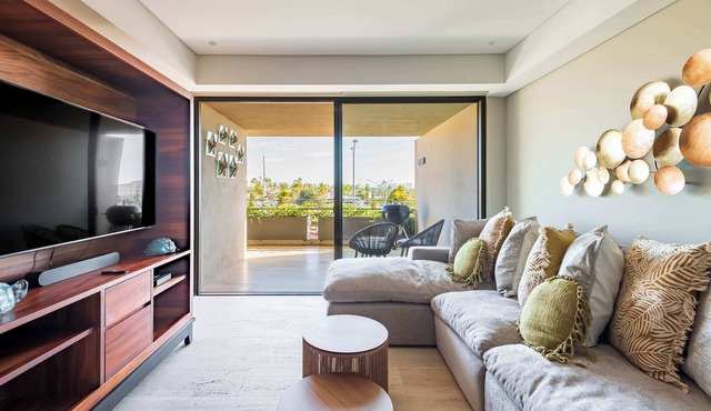 Punto Nima: Stylish Apt with Oceanview Rooftop
