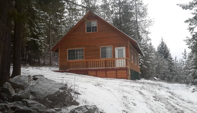 Quiet & comfortable guest house on 20 acre ranch