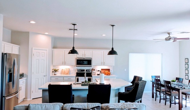 Quiet Mountain View Home within walking distance to Copper Sky Community Center
