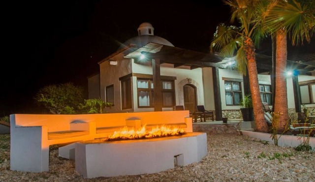 RANCHO LAS MARGARITAS Stunning house just a min away from the beach.