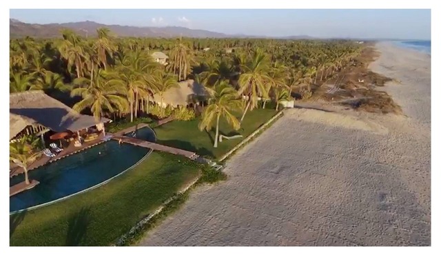 Rate by room, Pto Escondido best high class Villa on the beach, Thai Style.