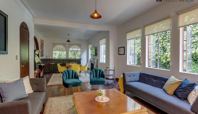 Refurbished Mansion with Garden & Patio in Las Lomas - Monte Blanco