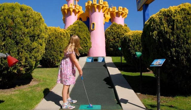 Relax and Unwind! Family-friendly Unit! Minutes Away to Rancho Bowl and Boomers!
