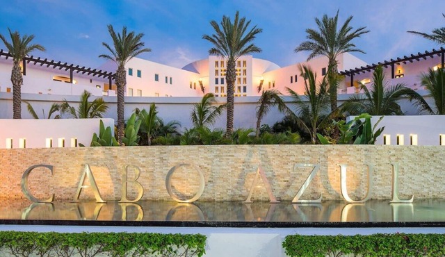 Relax in the lap of luxury in beautiful Cabo!