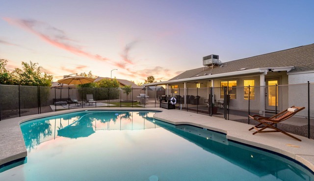Relax & Play Poolside East Valley Escape-Near Attractions!