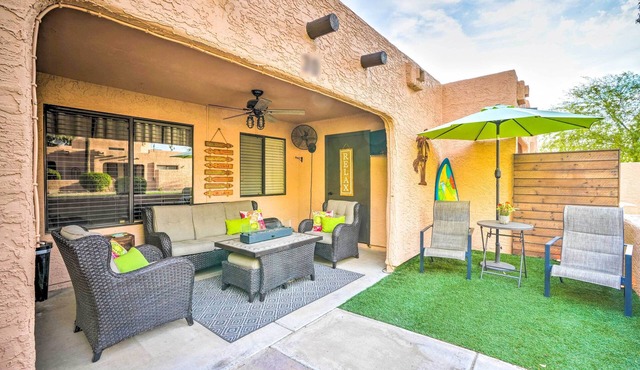 Relax Poolside! Peoria Oasis, 2 Mi to Downtown
