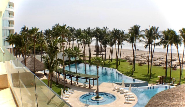 Relaxing Apartment with ocean view - private access to the beach
