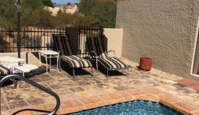Relaxing desert home with private spa and 2 peaceful patios. 3 bedrooms, 2 baths
