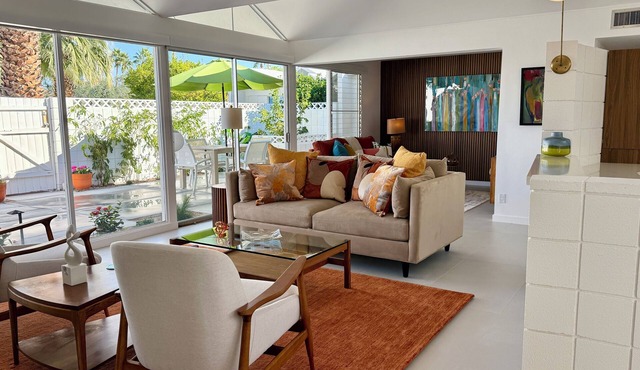 Remodeled Charming Classic Mid-Century - South Palm Springs