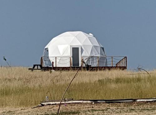 Remote Spacious Dome with Incredible Outdoor Landscape in Montana