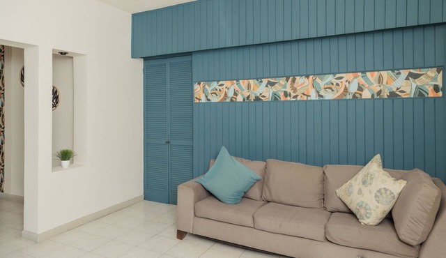 Residence with swimming pool and large patio for families