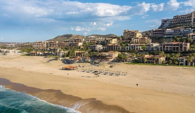 Resort with 1 bedroom and AC in tranquil Cabo San Lucas