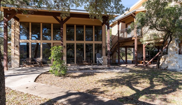 Riverfront Vacation Home in Concan