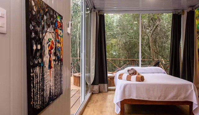 Romantic Getaway in the Jungle with AC