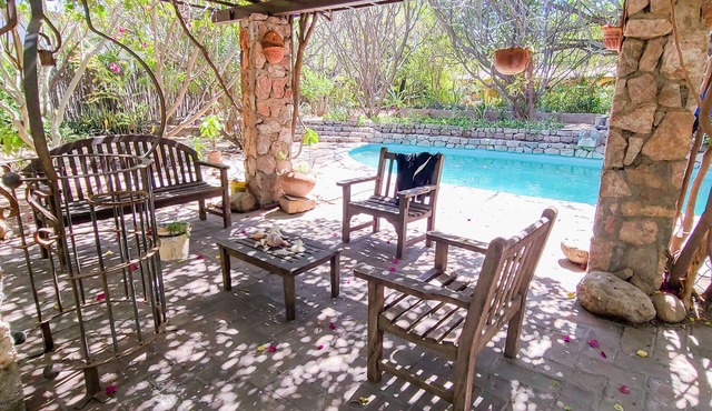 Romantic Hacienda with Pool and Huge Lush Garden!