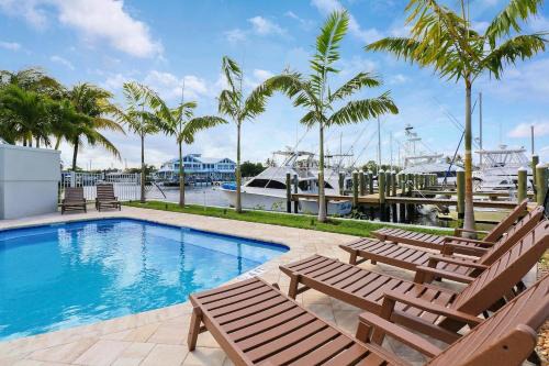 Sailfish Suites 7 - Waterfront Lodging in Stuart