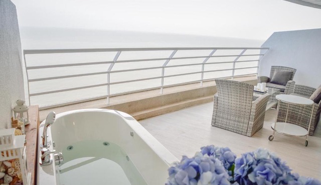 Sandy Beach Condo 15E