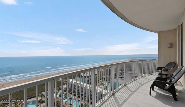 Sapphire Luxury Beachfront Condo on the 17th Floor, Amazing Views, Best Beaches