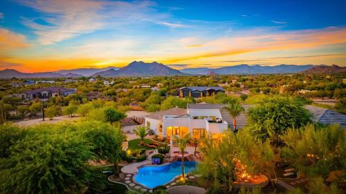 Scottsdale Oasis Resort - Pool Hot Tub & Pickleball