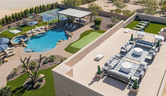 Scottsdale Rose Sleeps 40 Pool Pickleball Rooftop