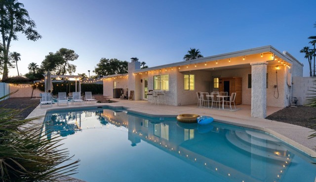 Scottsdale Sanctuary - Heated pool, sleeps 13!