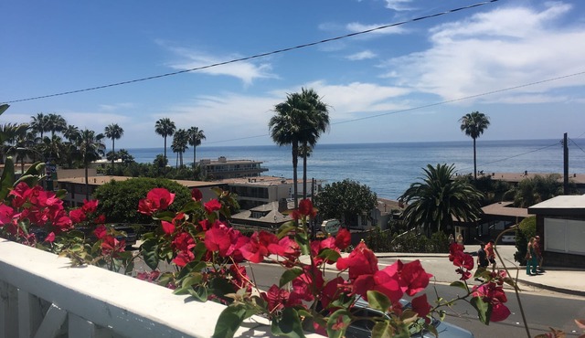Sea View Laguna Cottage, Walk to Beach & Village, Fully-Equipped!