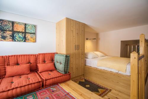 Seafront Studio with Loft Bed in Itea