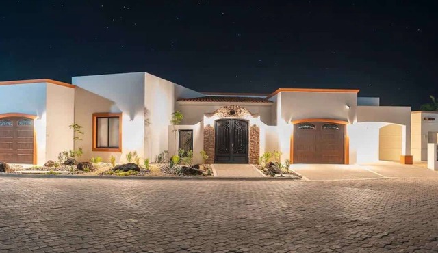 Seaside Hacienda, Laguna Shores Resort, 6 Bedroom