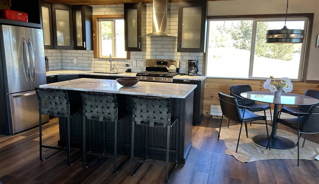 Secluded Cabin with Breathtaking Views on 3 Acres