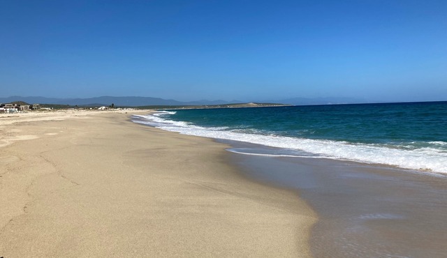 Serene Jewel on the Sea of Cortez Sleeps 8, 4 bedrooms, 4.5 baths + Pool