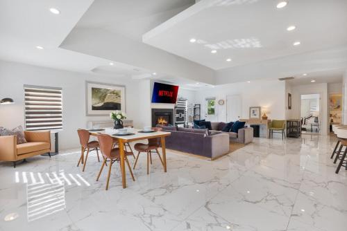 Serene Luxe Residence near Rose Bowl-2BR Front House