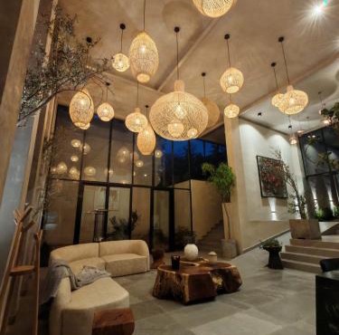 Serenzzo Hotel & Cuisine