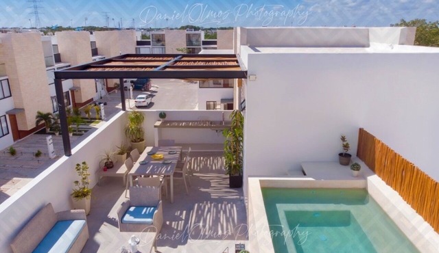 Shared Stay at this Home, 5 minutes from 5ta Avenida and Punta Esmeralda Beach