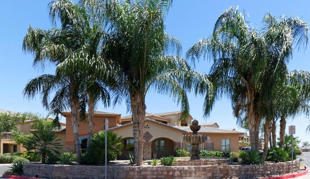 Siegel Select Casa Grande
