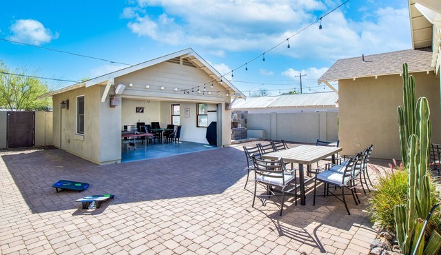 SIGNS OF SUMMER: HOT TUB + PING PONG + POKER TABLE