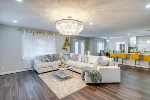 Silver Springs Home: Walk to Downtown! in Silver Spring