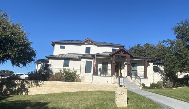Solar Eclipse Luxury Home Horseshoe Bay, Texas’ premier resort community. in Horseshoe Bay